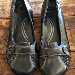 Women’s Dansko Flats Size 41